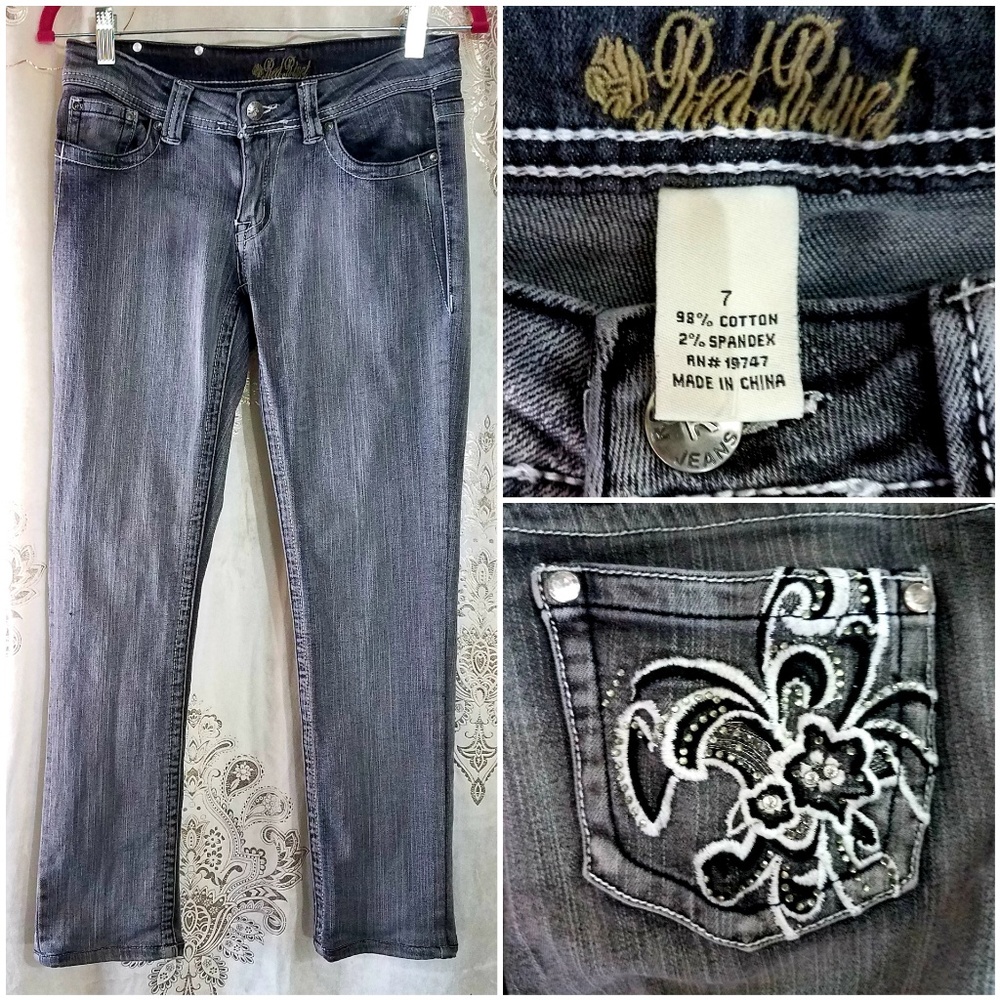 Floral Embellished Gray Ankle Jeans by Red Rivet
